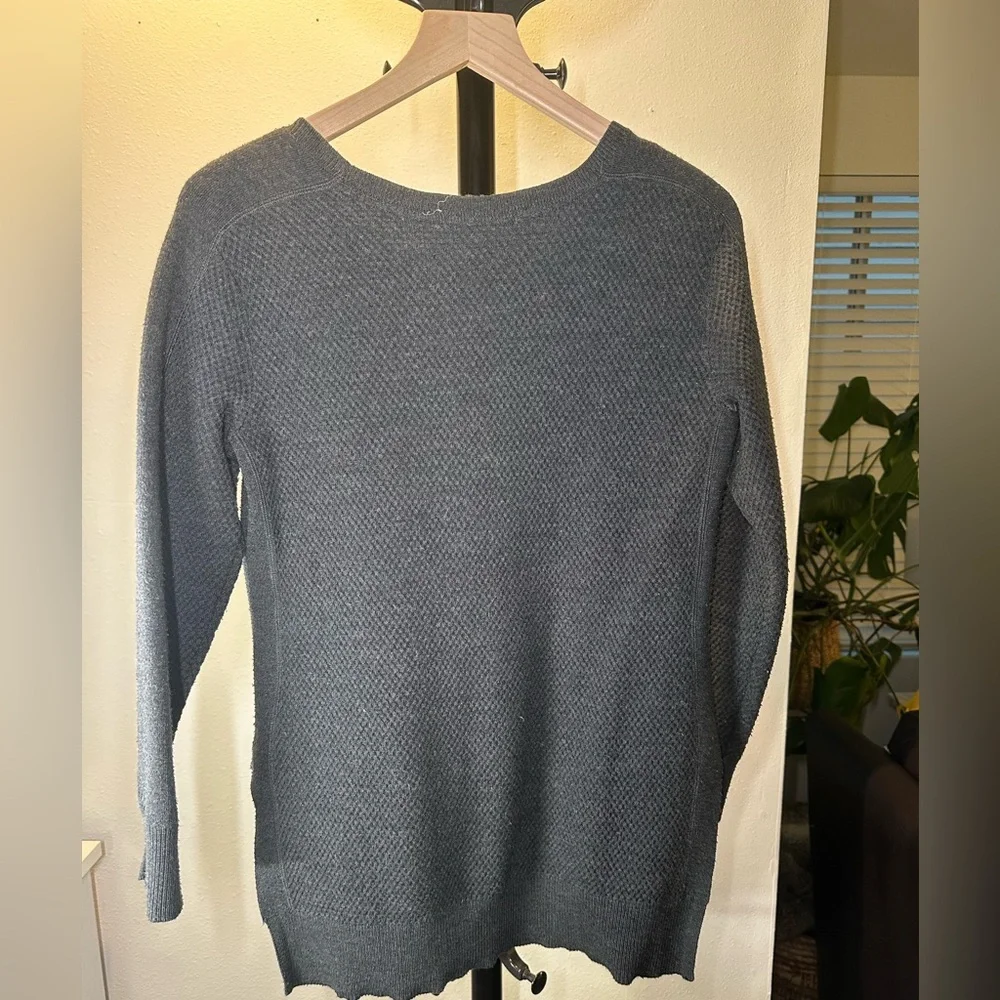 Athleta - Gray Textured Sweater, Size Small - Picture 5 of 7
